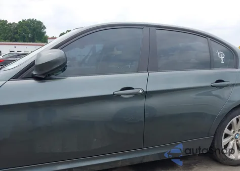 2010 BMW 328I xDrive z USA, uszkodzony, nr VIN WBAPK7C58AA458502